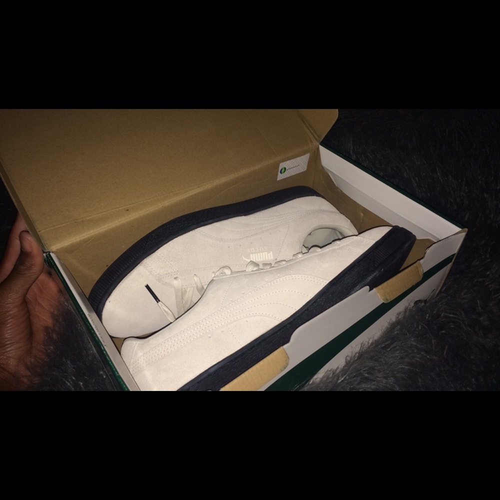 Brand new with box white suede pumas + black sole